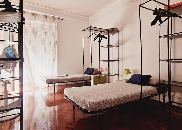 Mini Hostel In Lisbon